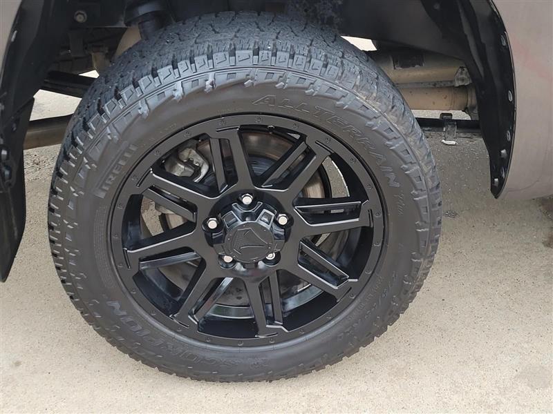 Toyota Tundra SR5 5.7L V8 Double Cab 2WD 2020