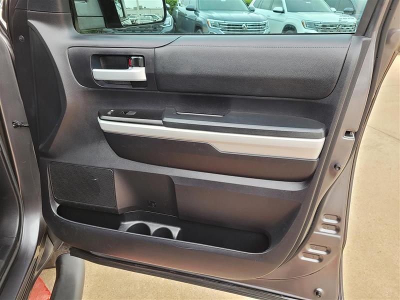 Toyota Tundra SR5 5.7L V8 Double Cab 2WD 2020
