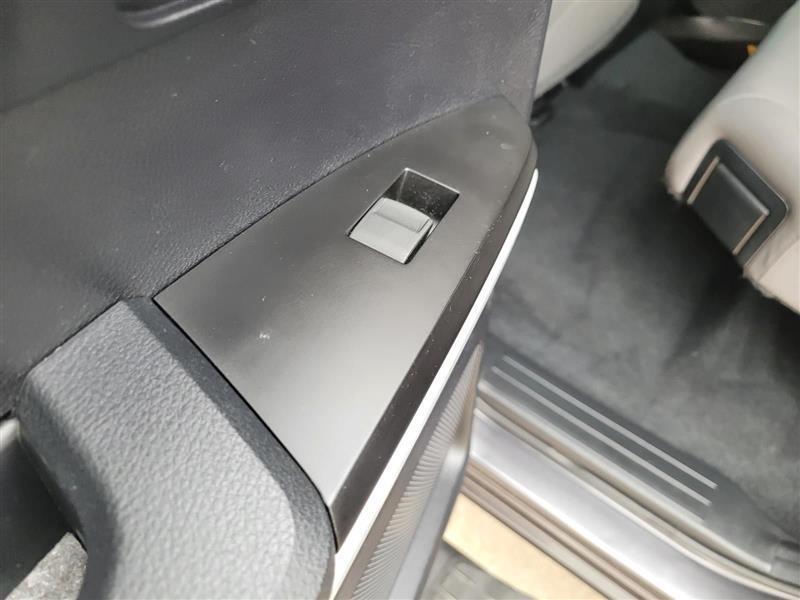 Toyota Tundra SR5 5.7L V8 Double Cab 2WD 2020