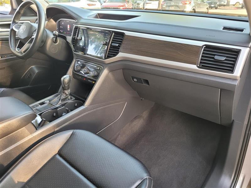 Volkswagen Atlas V6 SE w/Technology 2022