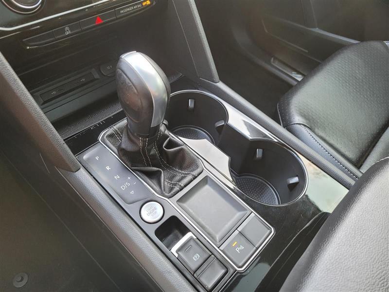 Volkswagen Atlas V6 SE w/Technology 2022