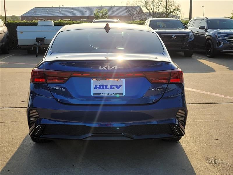 Kia Forte GT Line 2024