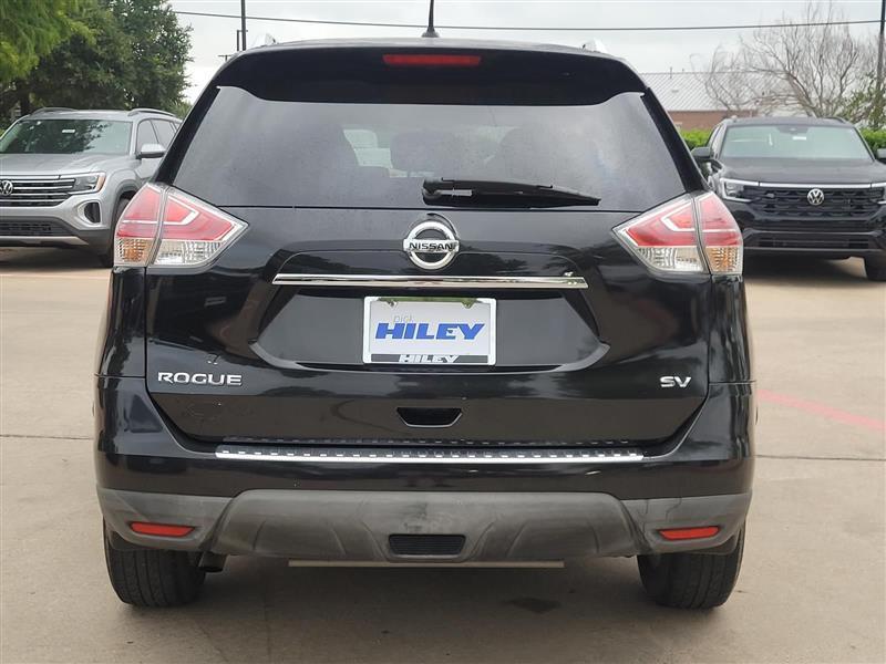 Nissan Rogue SV 2WD 2016