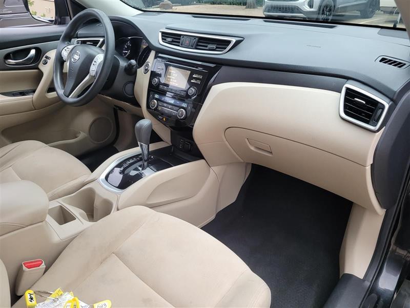 Nissan Rogue SV 2WD 2016