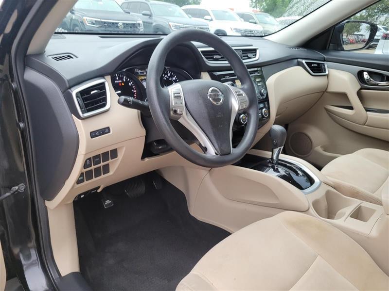 Nissan Rogue SV 2WD 2016