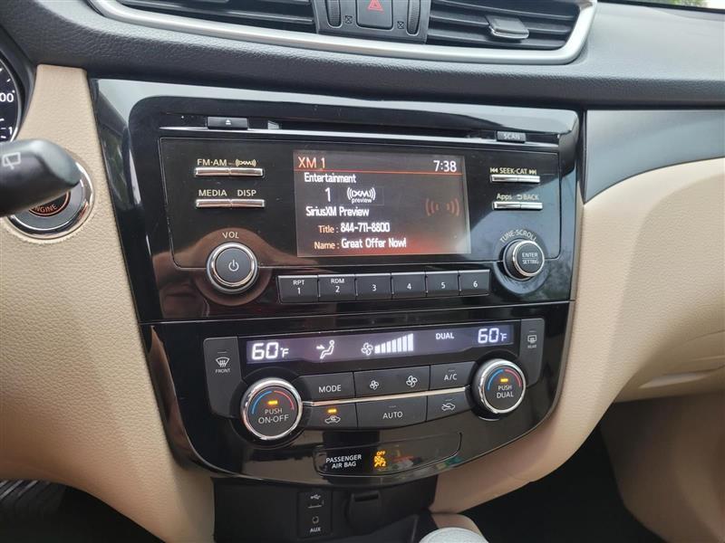 Nissan Rogue SV 2WD 2016