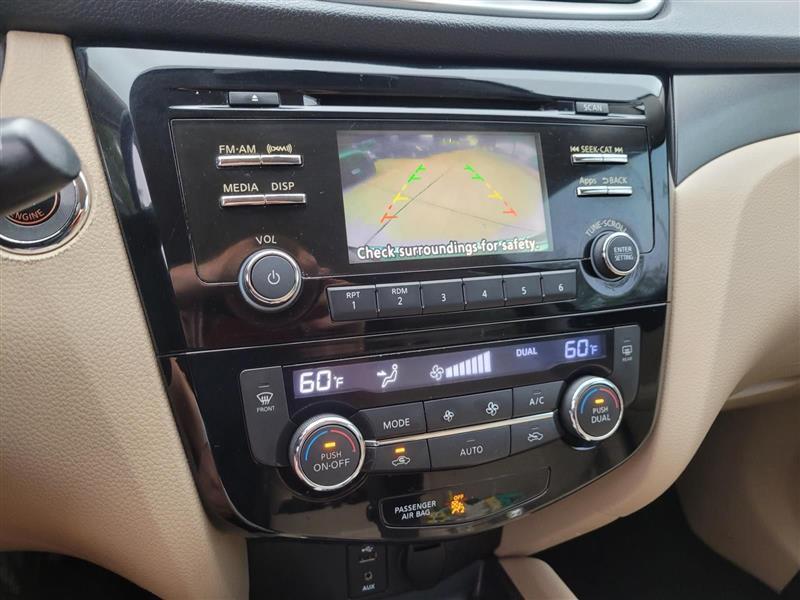 Nissan Rogue SV 2WD 2016