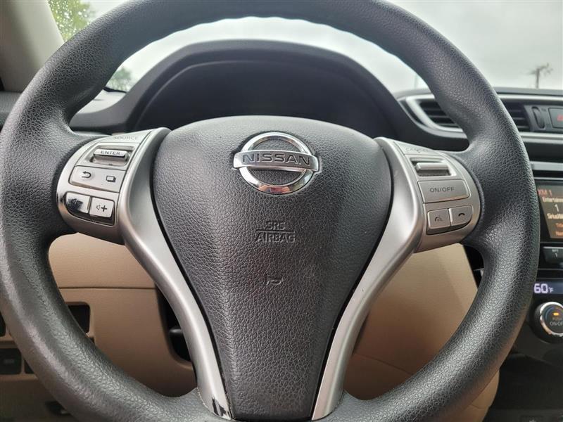 Nissan Rogue SV 2WD 2016