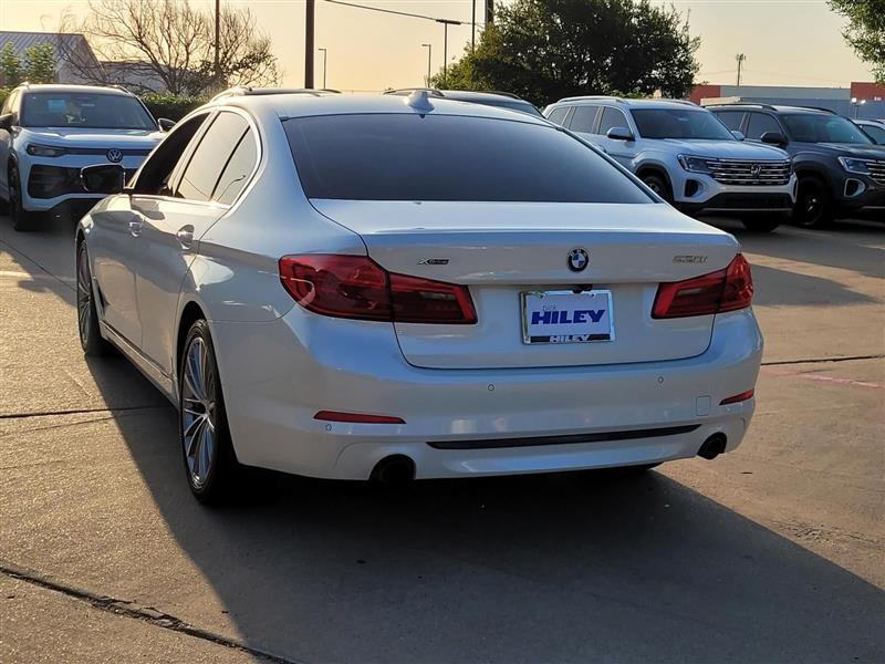BMW 5-Series 530i xDrive 2019