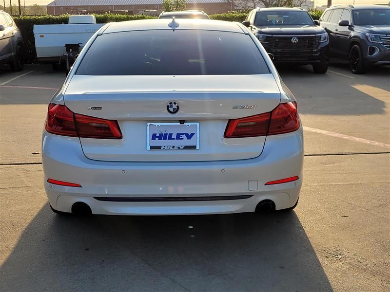 BMW 5-Series 530i xDrive 2019
