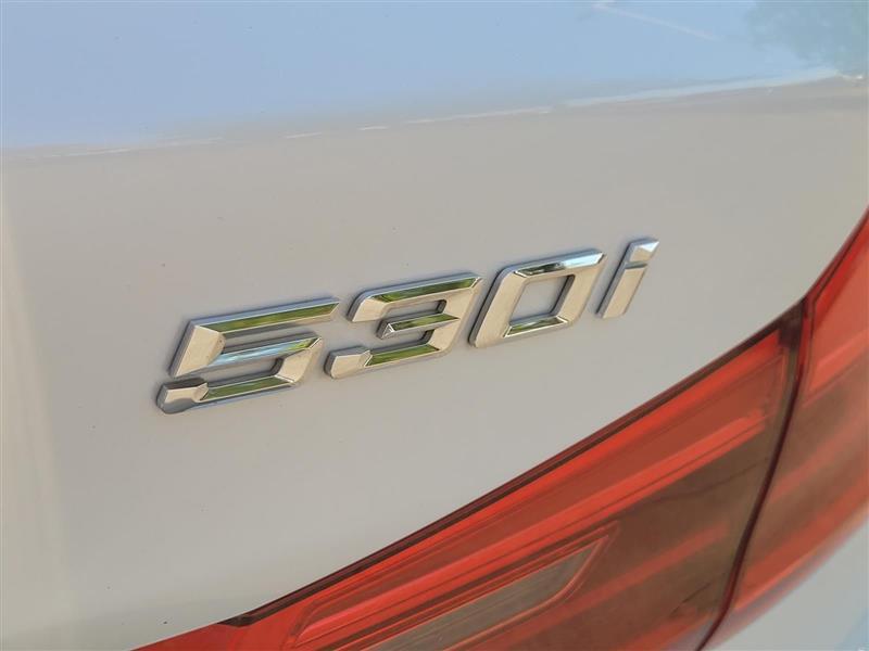 BMW 5-Series 530i xDrive 2019