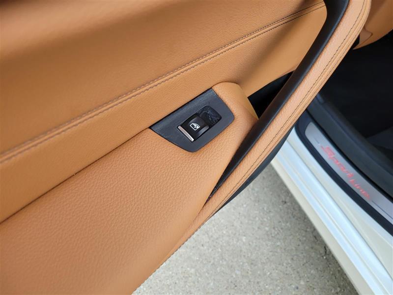 BMW 5-Series 530i xDrive 2019