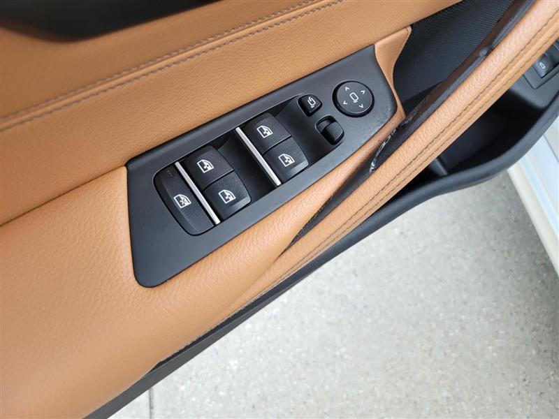 BMW 5-Series 530i xDrive 2019
