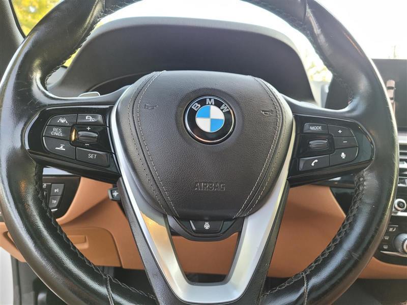 BMW 5-Series 530i xDrive 2019