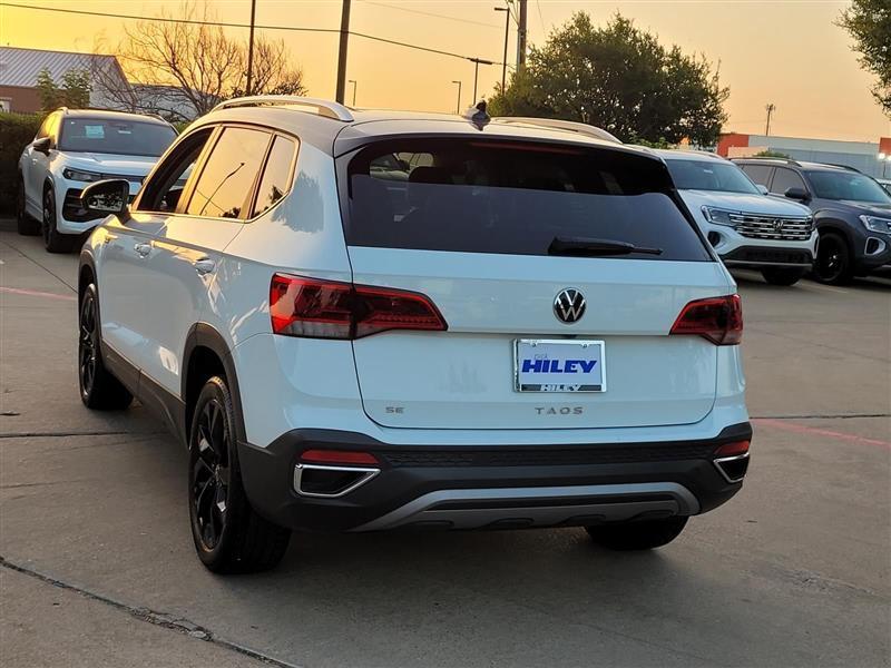Volkswagen Taos Comfortline 2023