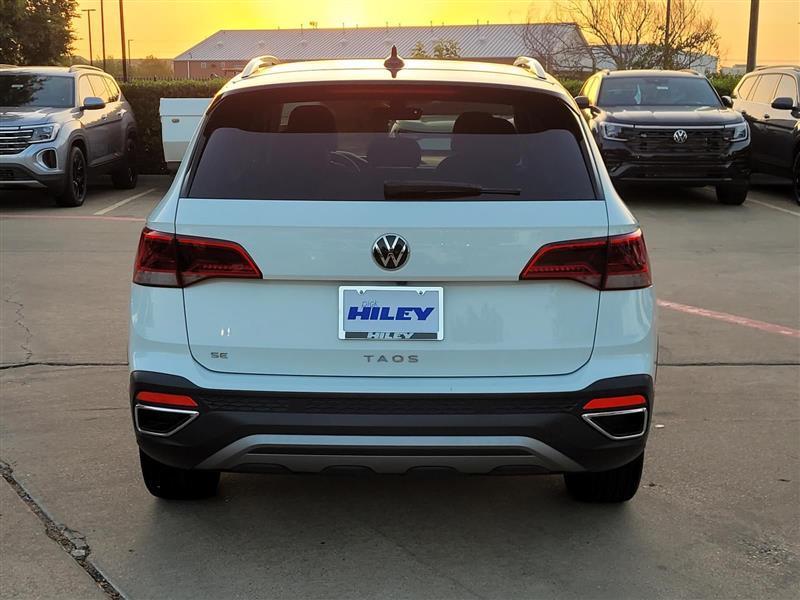 Volkswagen Taos Comfortline 2023