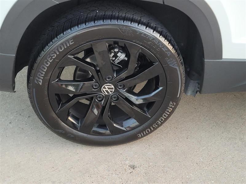 Volkswagen Taos Comfortline 2023