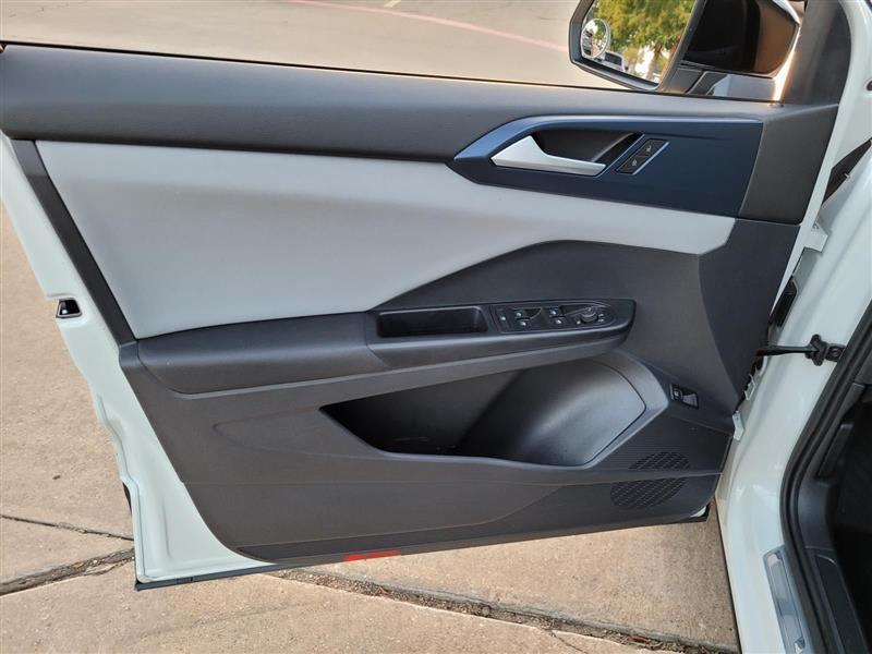 Volkswagen Taos Comfortline 2023