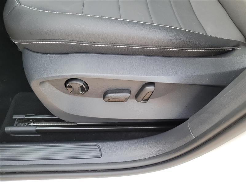Volkswagen Taos Comfortline 2023