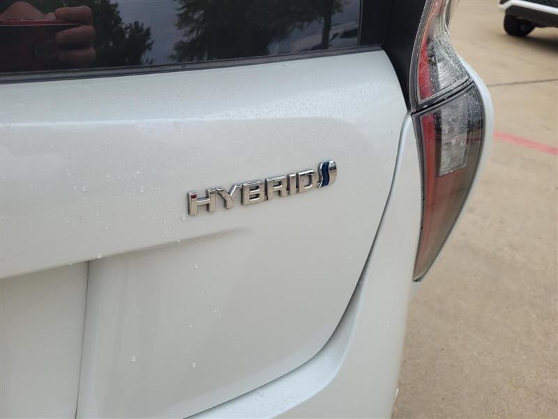 Toyota Prius Two Eco 2016
