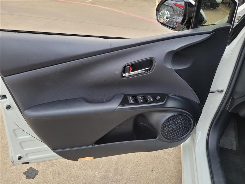 Toyota Prius Two Eco 2016