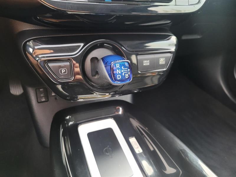 Toyota Prius Two Eco 2016