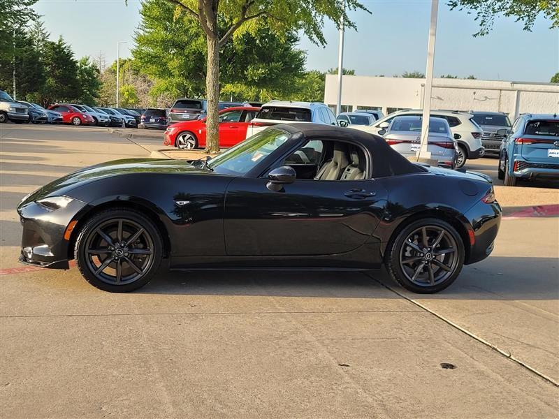 Mazda MX-5 Miata Club 6AT 2016