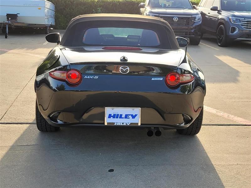 Mazda MX-5 Miata Club 6AT 2016