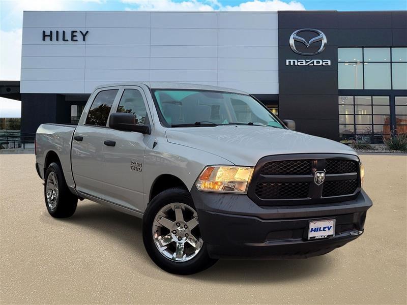2015 RAM 1500 Tradesman Crew Cab SWB 2WD