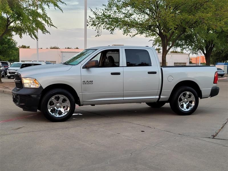 RAM 1500 Tradesman Crew Cab SWB 2WD 2015