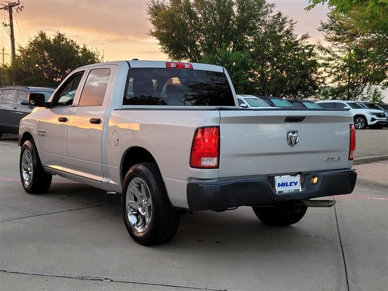 RAM 1500 Tradesman Crew Cab SWB 2WD 2015