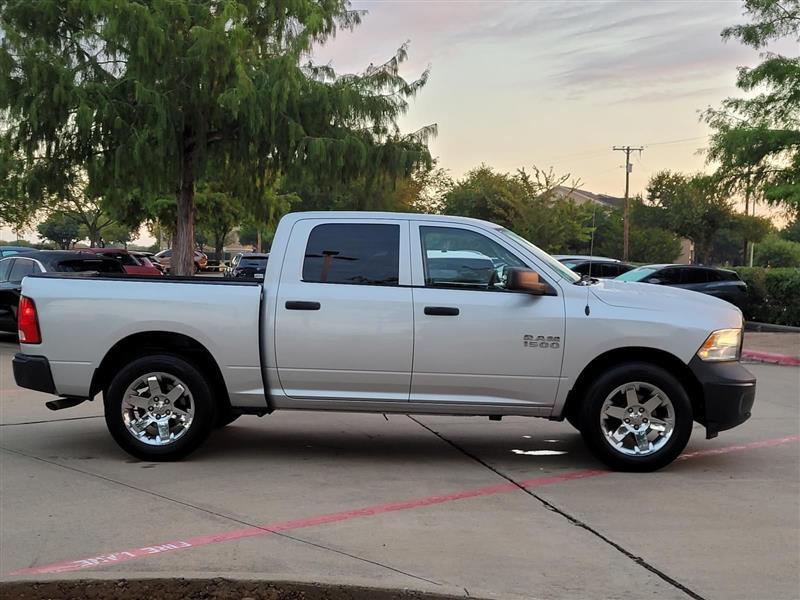 RAM 1500 Tradesman Crew Cab SWB 2WD 2015
