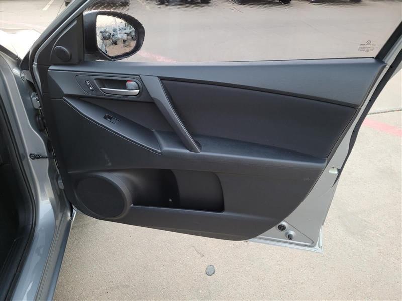 Mazda MAZDA3 i Touring AT 5-Door 2013