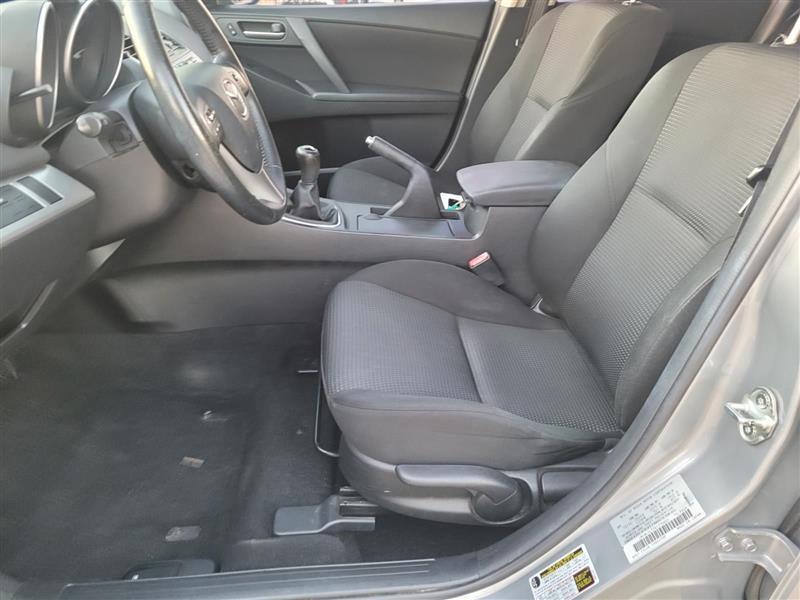 Mazda MAZDA3 i Touring AT 5-Door 2013