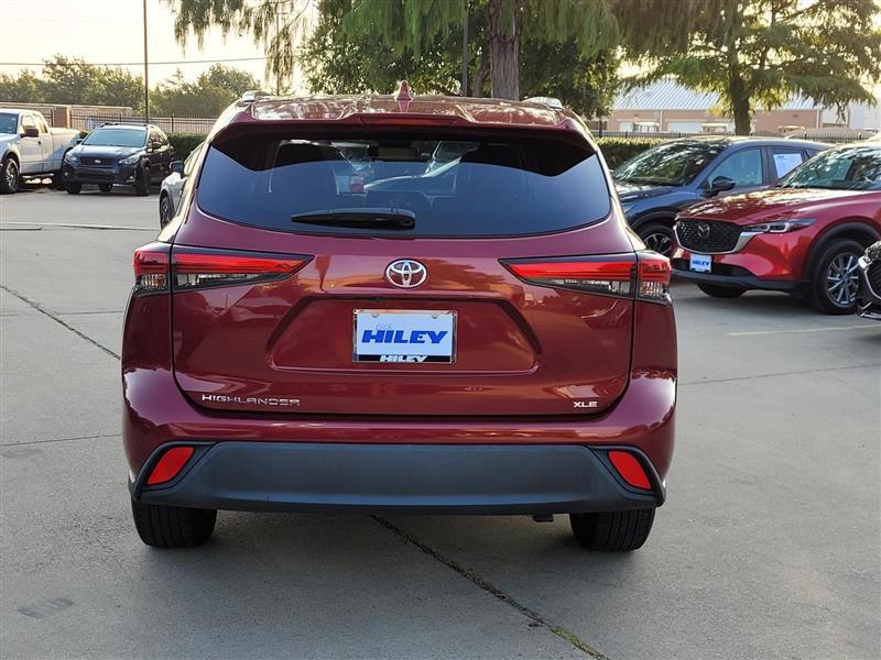 Toyota Highlander XLE FWD V6 2020