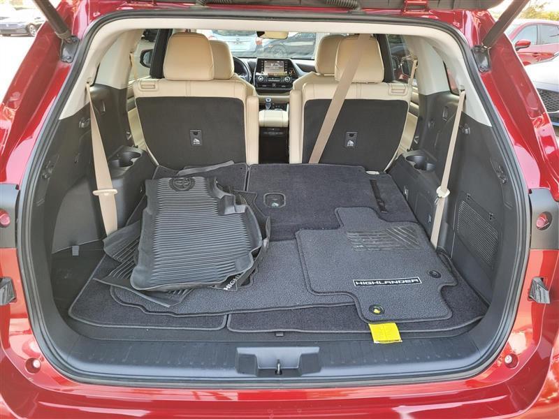Toyota Highlander XLE FWD V6 2020
