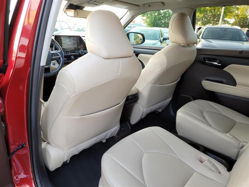 Toyota Highlander XLE FWD V6 2020
