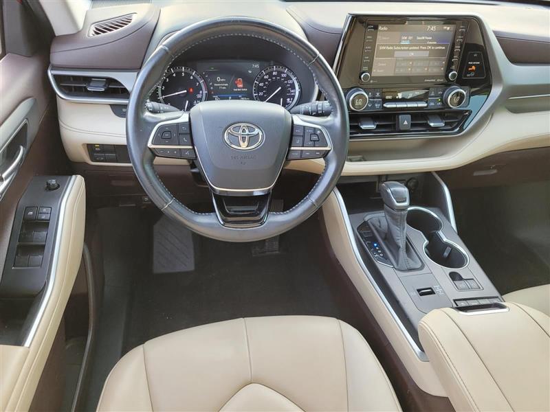 Toyota Highlander XLE FWD V6 2020