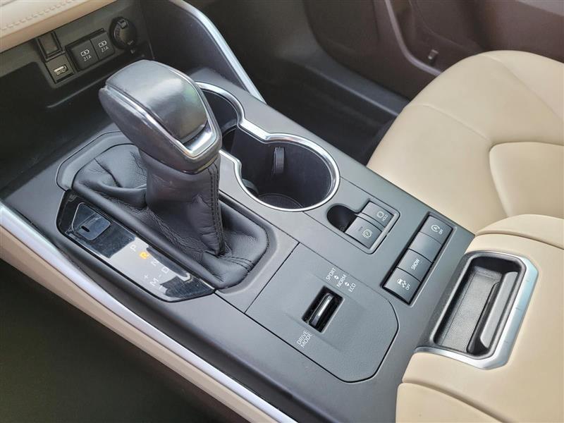 Toyota Highlander XLE FWD V6 2020