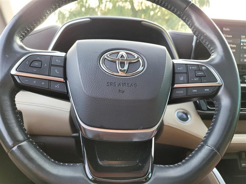 Toyota Highlander XLE FWD V6 2020