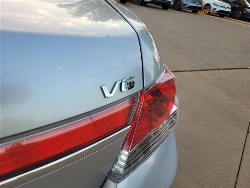 Honda Accord EX-L V6 Sedan AT 2012
