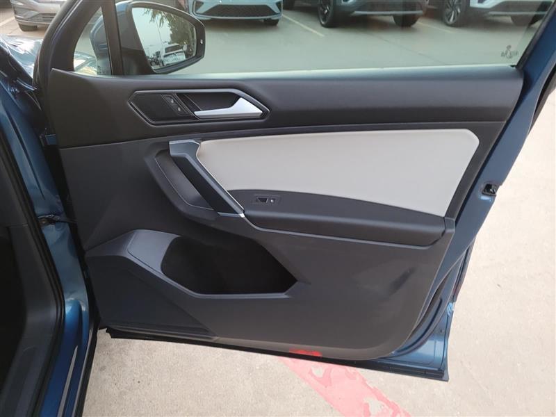 Volkswagen Tiguan SE 2018