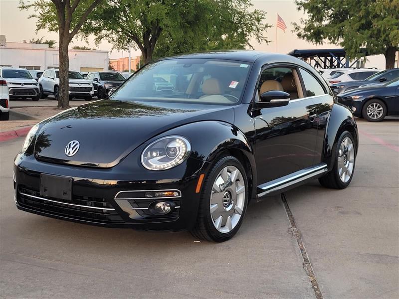 Volkswagen Beetle 2.0T SE 2018