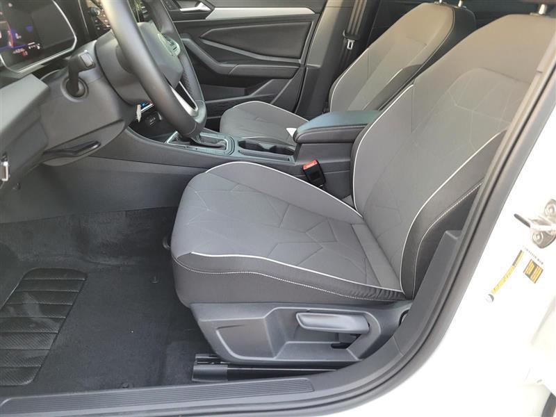 Volkswagen Jetta Sport 2025