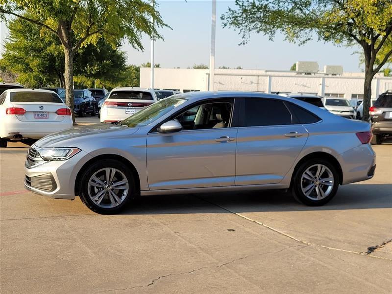Volkswagen Jetta SE 2024