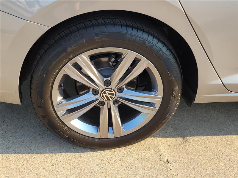 Volkswagen Jetta SE 2024
