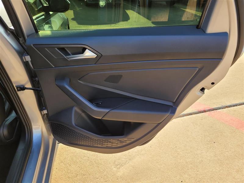 Volkswagen Jetta SE 2024