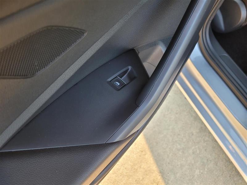 Volkswagen Jetta SE 2024