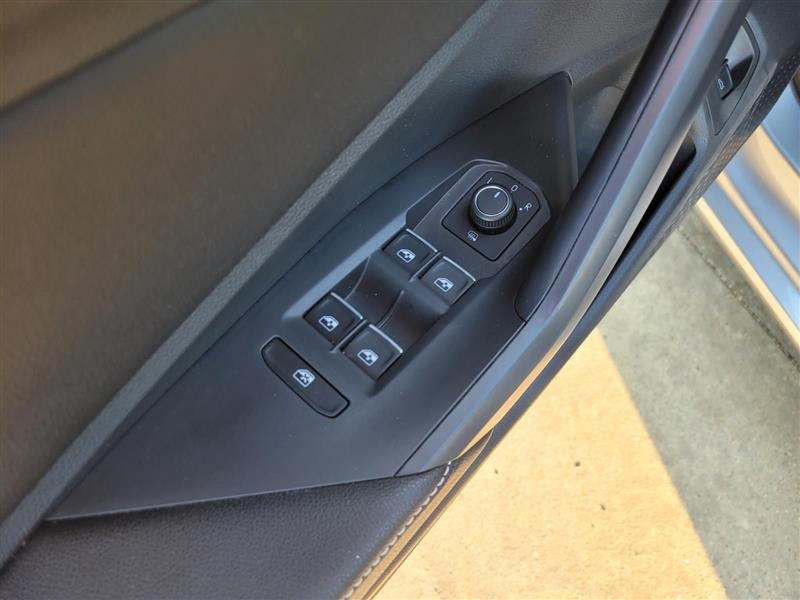 Volkswagen Jetta SE 2024