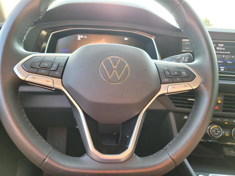 Volkswagen Jetta SE 2024